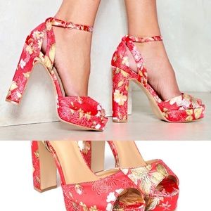 Nasty Gal ‘the Bud System Platform’ heels